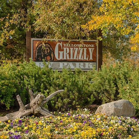 Vila Yellowstone Grizzly Rv Park And Cabins West Yellowstone Exteriér fotografie