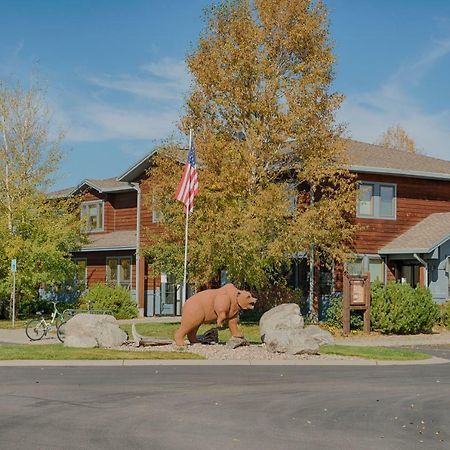 Vila Yellowstone Grizzly Rv Park And Cabins West Yellowstone Exteriér fotografie