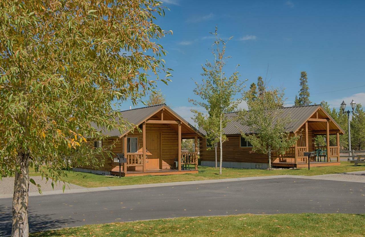 Vila Yellowstone Grizzly Rv Park And Cabins West Yellowstone Exteriér fotografie
